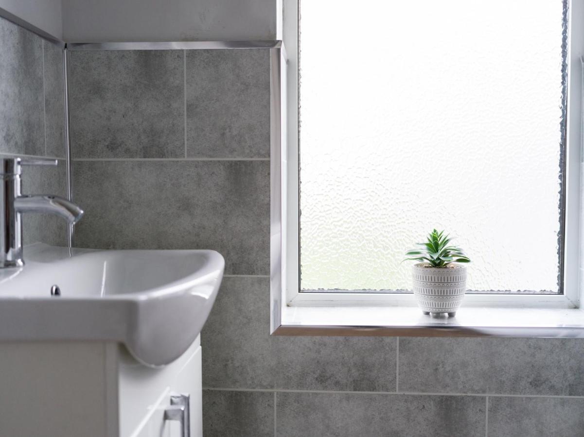 Haw Thorn House - 2 Bedroom, Ashington, Northumberland アシントン エクステリア 写真