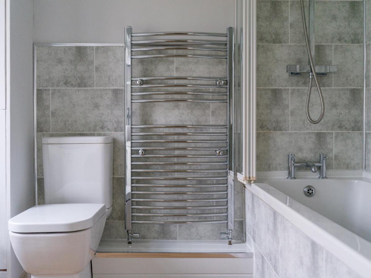 Haw Thorn House - 2 Bedroom, Ashington, Northumberland アシントン エクステリア 写真